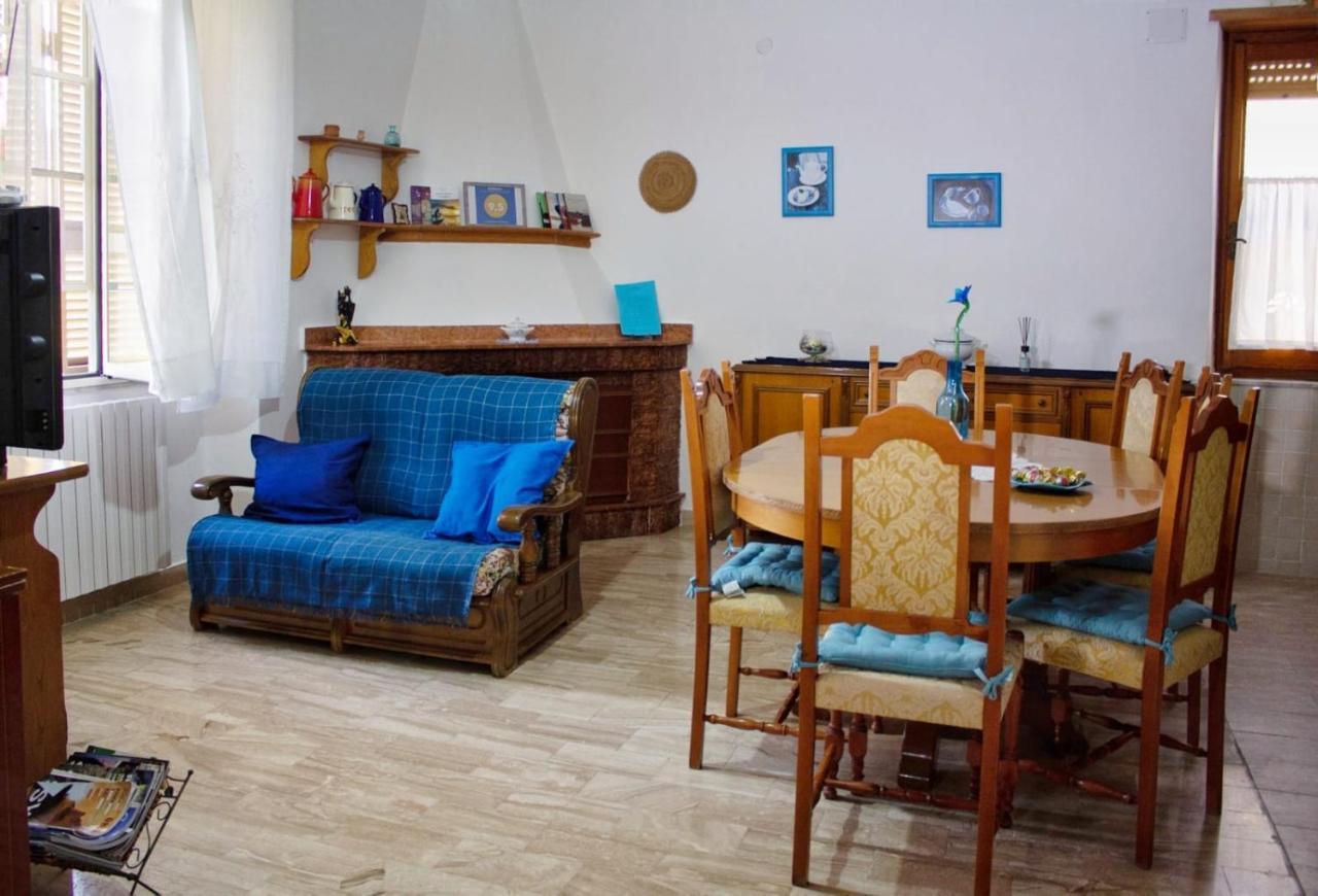 La Collina Dei Ciliegi Bed & Breakfast Sarule Eksteriør bilde