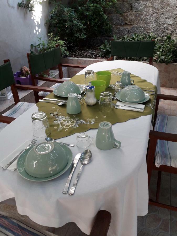 La Collina Dei Ciliegi Bed & Breakfast Sarule Eksteriør bilde